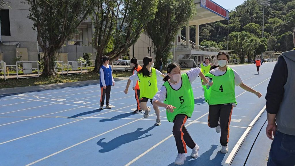 國中班際大隊接力