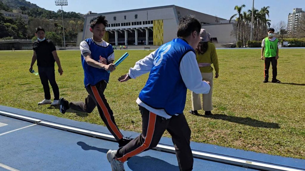 國中班際大隊接力