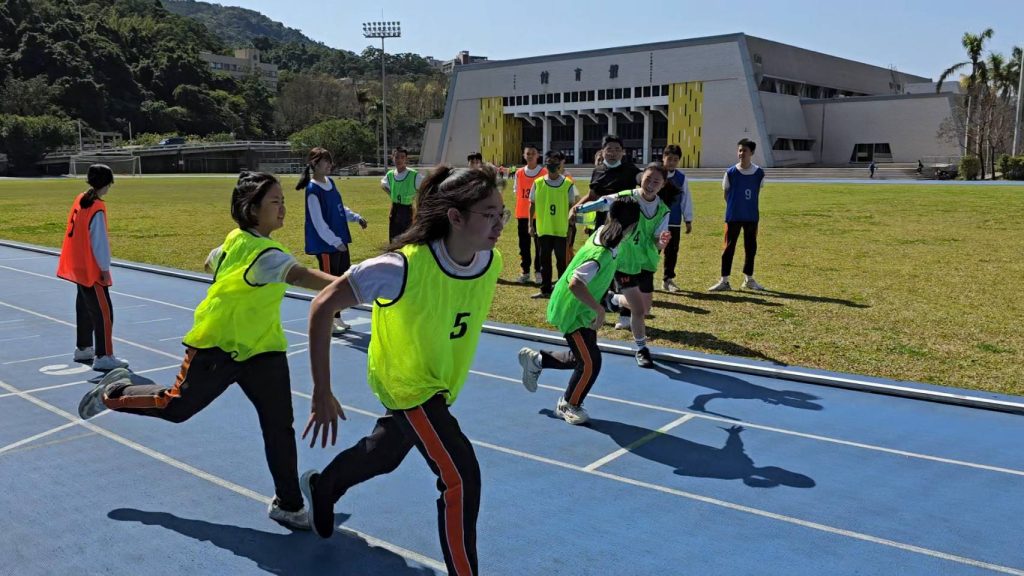 國中班際大隊接力